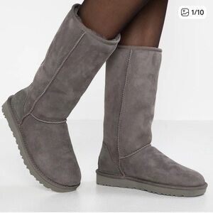 UGG Classic Tall Gray Sheepskin Boots size 9